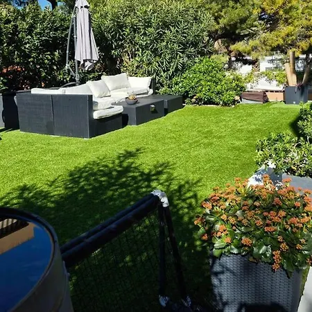 דירה Elegant T3 Avec Jardin Privatif A 5 Min Des Plages אנטיב
